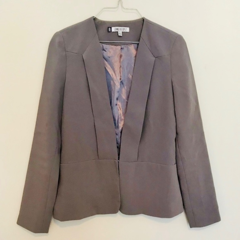 BEAUTIFUL! Women's Jennifer Lopez Grayish - Lilac Blazer Small Coat Jacket